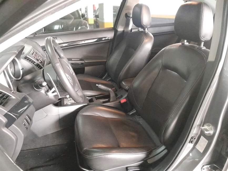 Mitsubishi Lancer 2.0 CVT 16V 4P AUTOMATICO