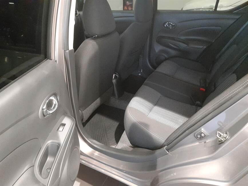 Nissan Versa 1.6 16V START SV 4P XTRONIC
