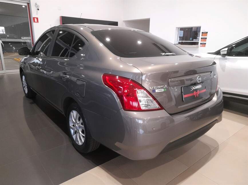 Nissan Versa 1.6 16V START SV 4P XTRONIC