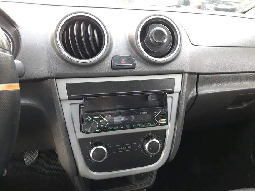 Volkswagen Gol 1.0 MI 8V 4P MANUAL G.V