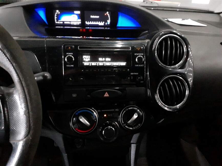 Toyota Etios 1.5 X PLUS SEDAN 16V 4P MANUAL