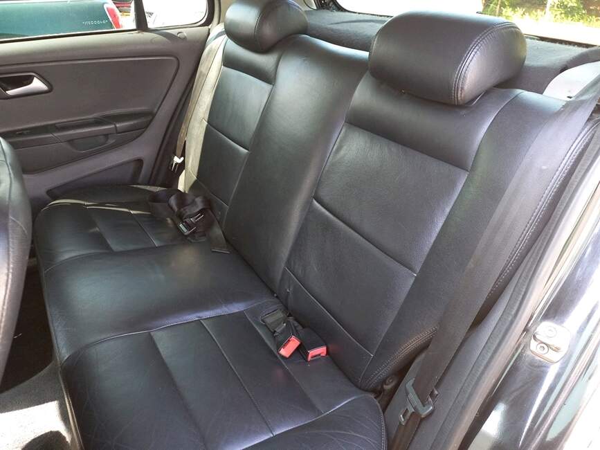 Volkswagen Fox 1.0 MI 8V 4P MANUAL