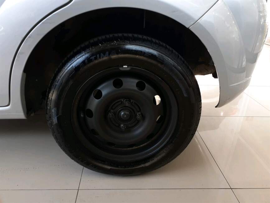 Ford Fiesta 1.0 ROCAM 8V 4P MANUAL