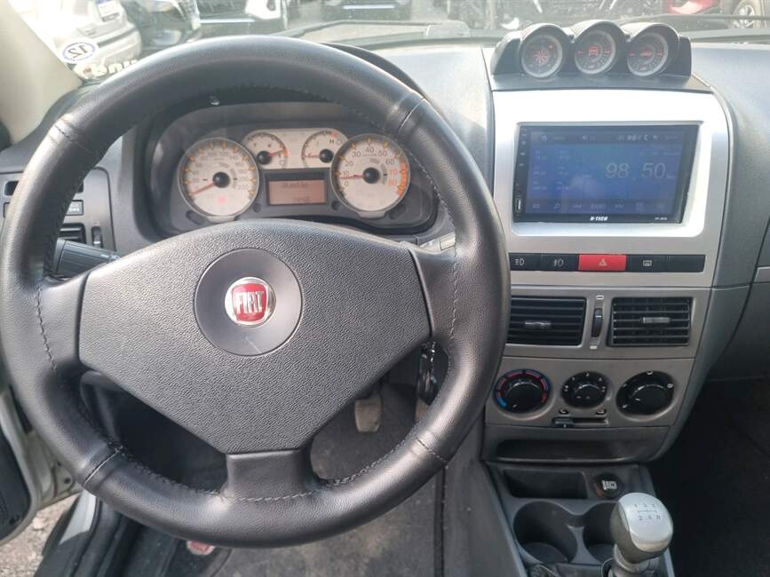 Fiat Palio 1.8 MPI ADVENTURE WEEKEND 8V 4P MANUAL