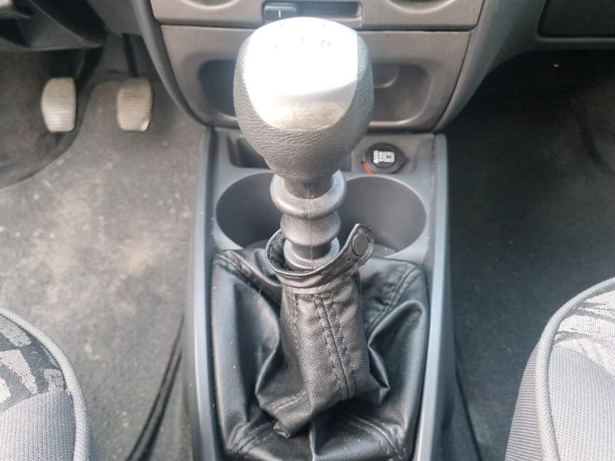 Fiat Palio 1.8 MPI ADVENTURE WEEKEND 8V 4P MANUAL