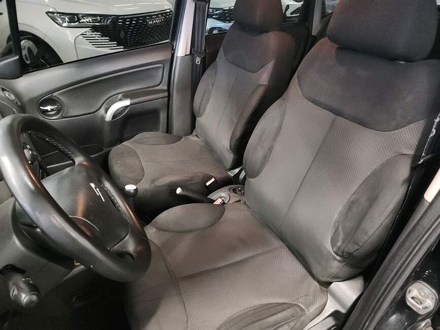 Citroen C3 1.4 I GLX 8V 4P MANUAL