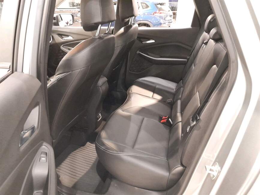 Chevrolet Montana 1.2 TURBO PREMIER