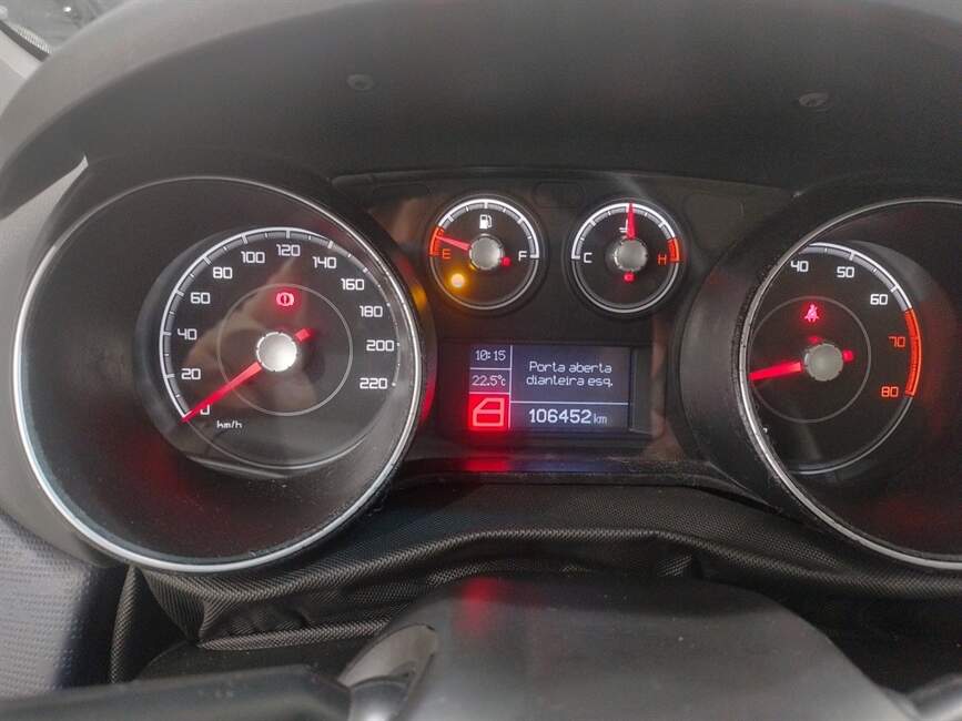Fiat Punto 1.4 ATTRACTIVE 8V 4P MANUAL